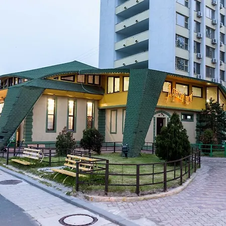 Гостьовий будинок Vila Aquarium Мамая